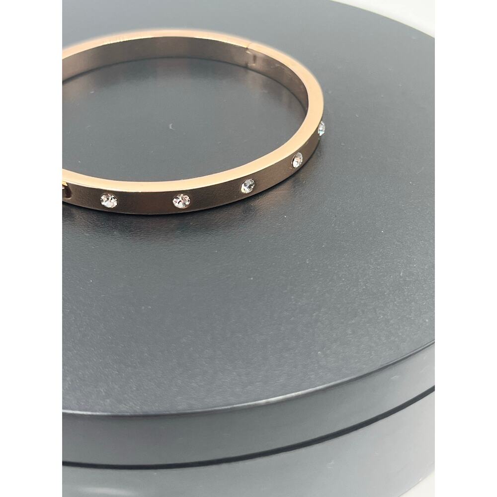 Kate Spade‎ NY Set in Stone Metal  Crystal Hinged Bangle Bracelet - Picture 14 of 14